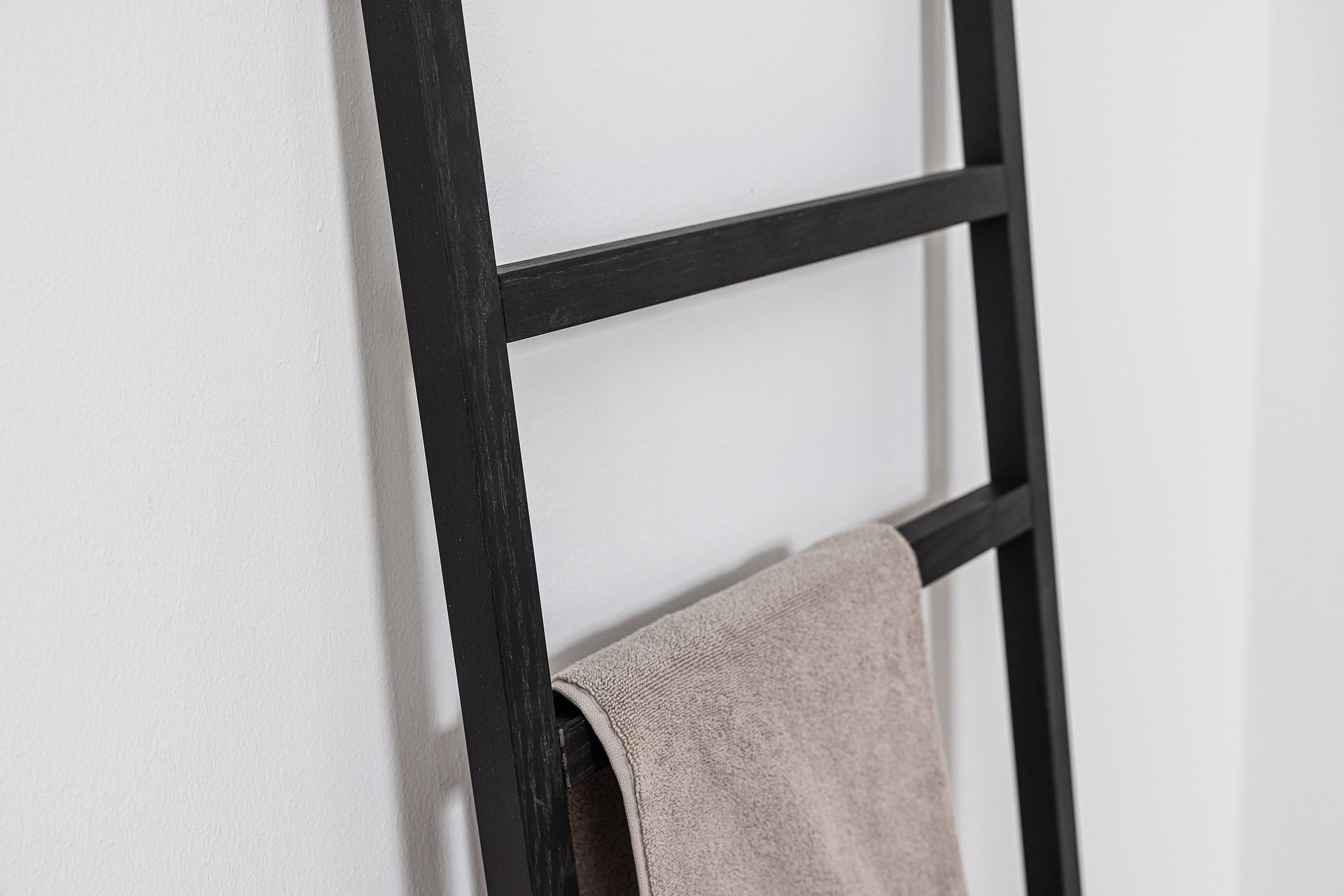 Handtuchleiter BIRK schwarz
