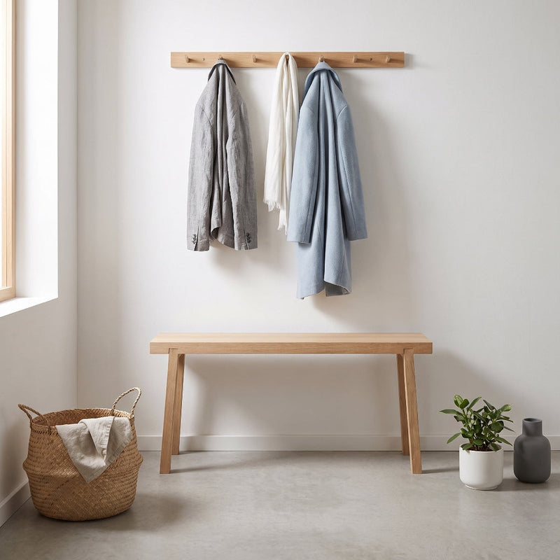 Holzbank aus Massivholz Eiche Lifestylebild