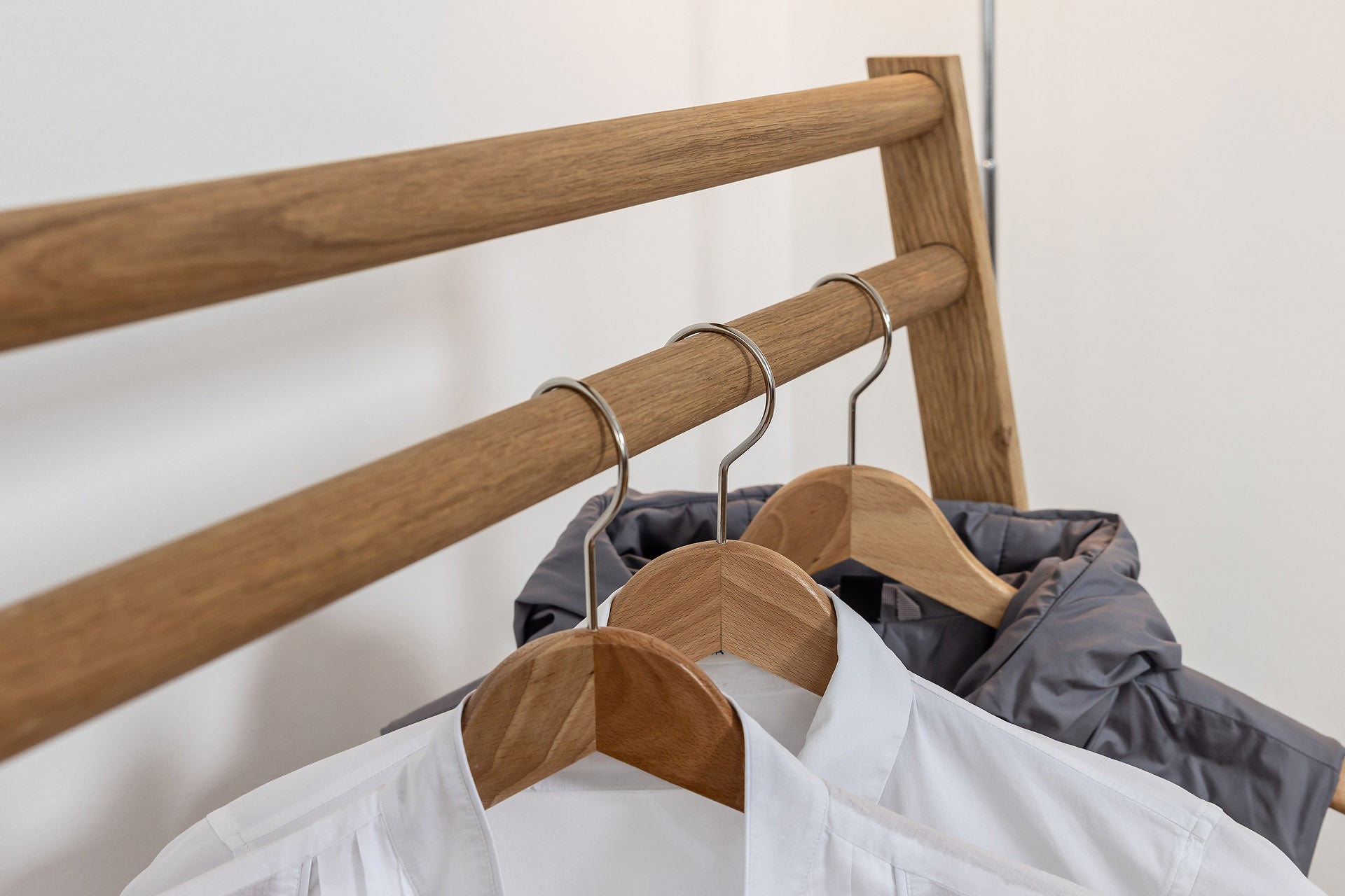 Kleiderständer/ Garderobe aus massiver Eiche von cannas