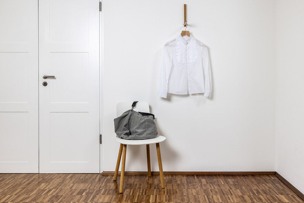 Garderobe mit Wandhaken aus Eiche/ Aluminium