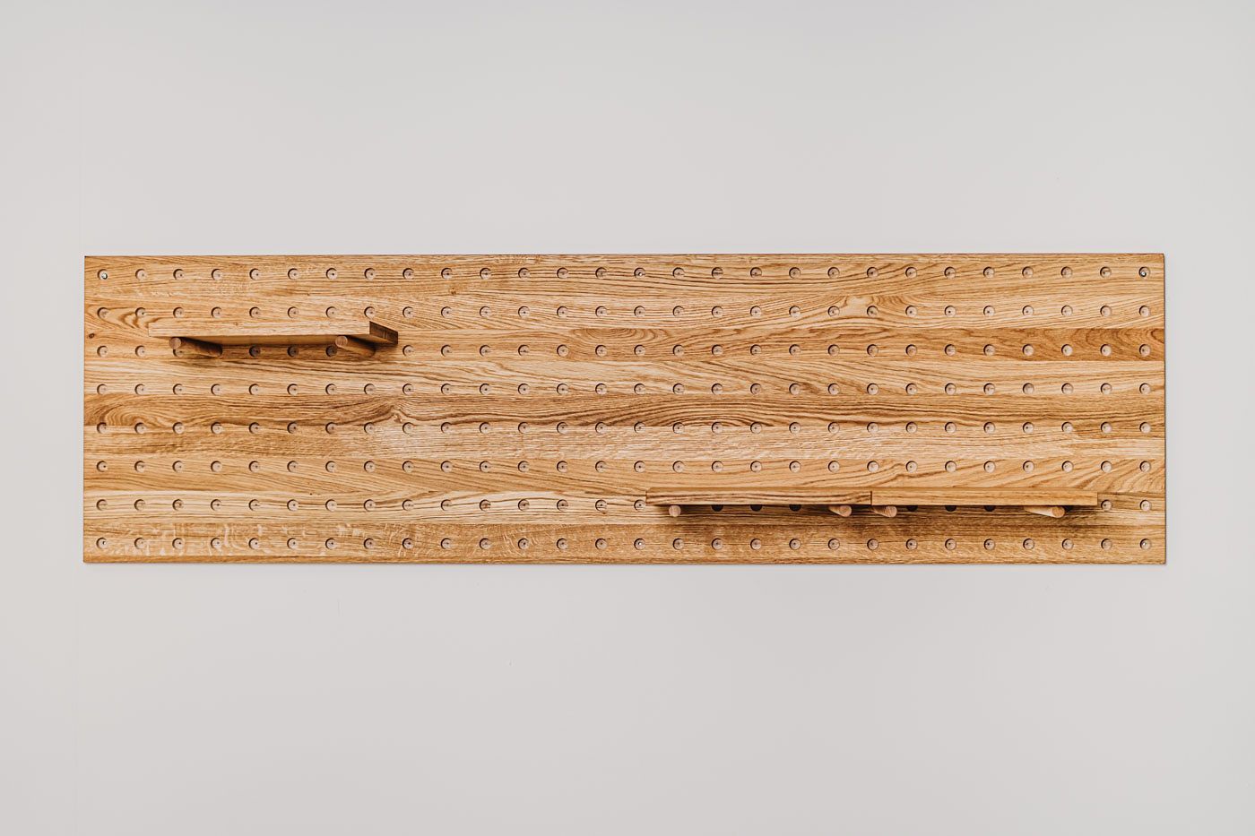 PEG Board ohne Deko aus Eiche
