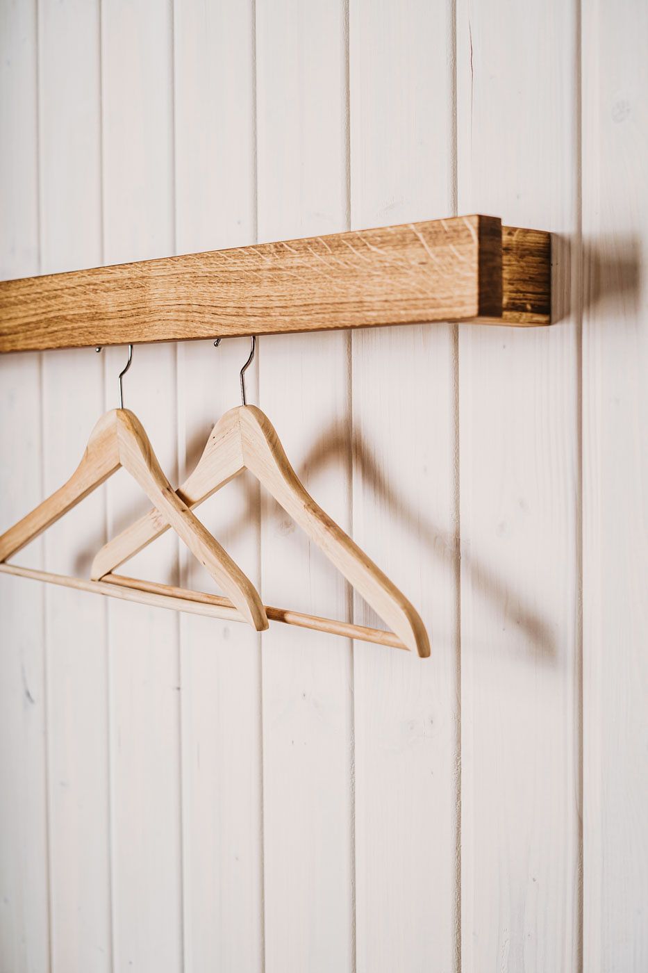 Hängegarderobe aus Eiche von cannas.de
