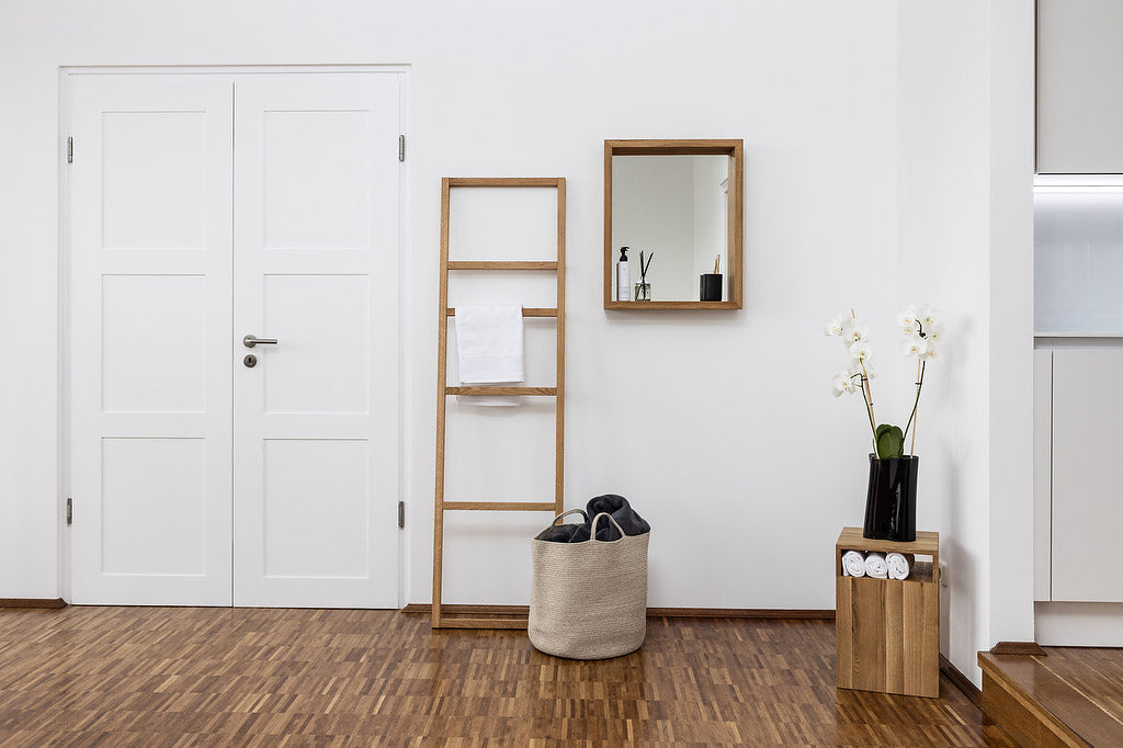 Spiegel YARA 64 x 52 cm mit Eichenrahmen