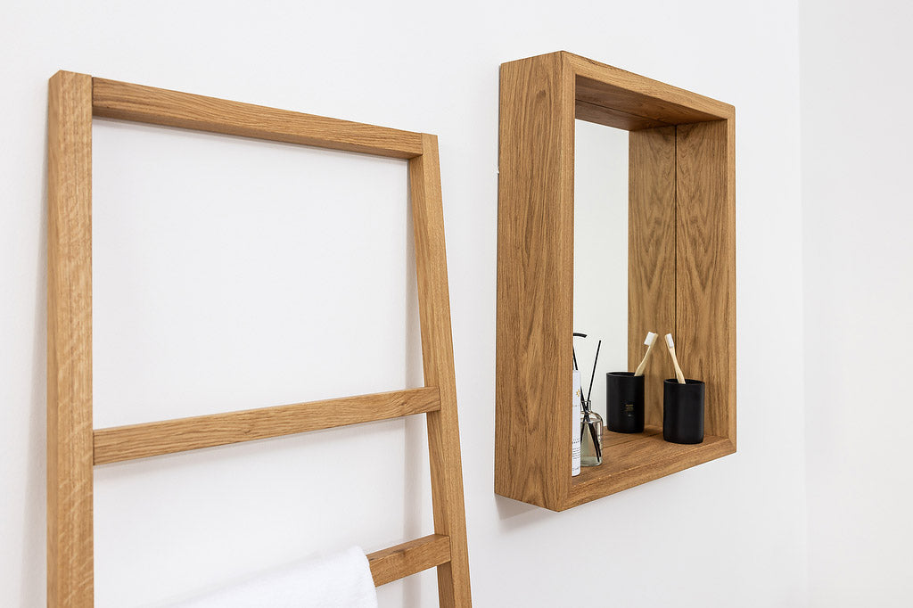 Spiegel YARA 64 x 52 cm mit Eichenrahmen